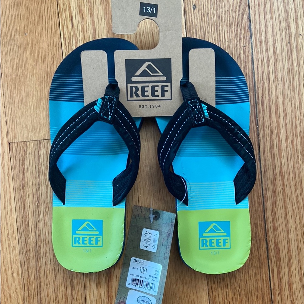 Reef Swim Sandals Blue and Yellow Vibrant Design